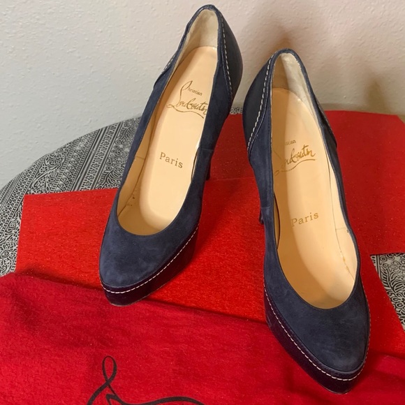 Authentic Christian Louboutin Sexy Office Pumps - Picture 2 of 5